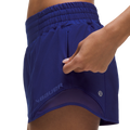 BAUER // lululemon Hotty Hot High-Rise Short 2.5"
