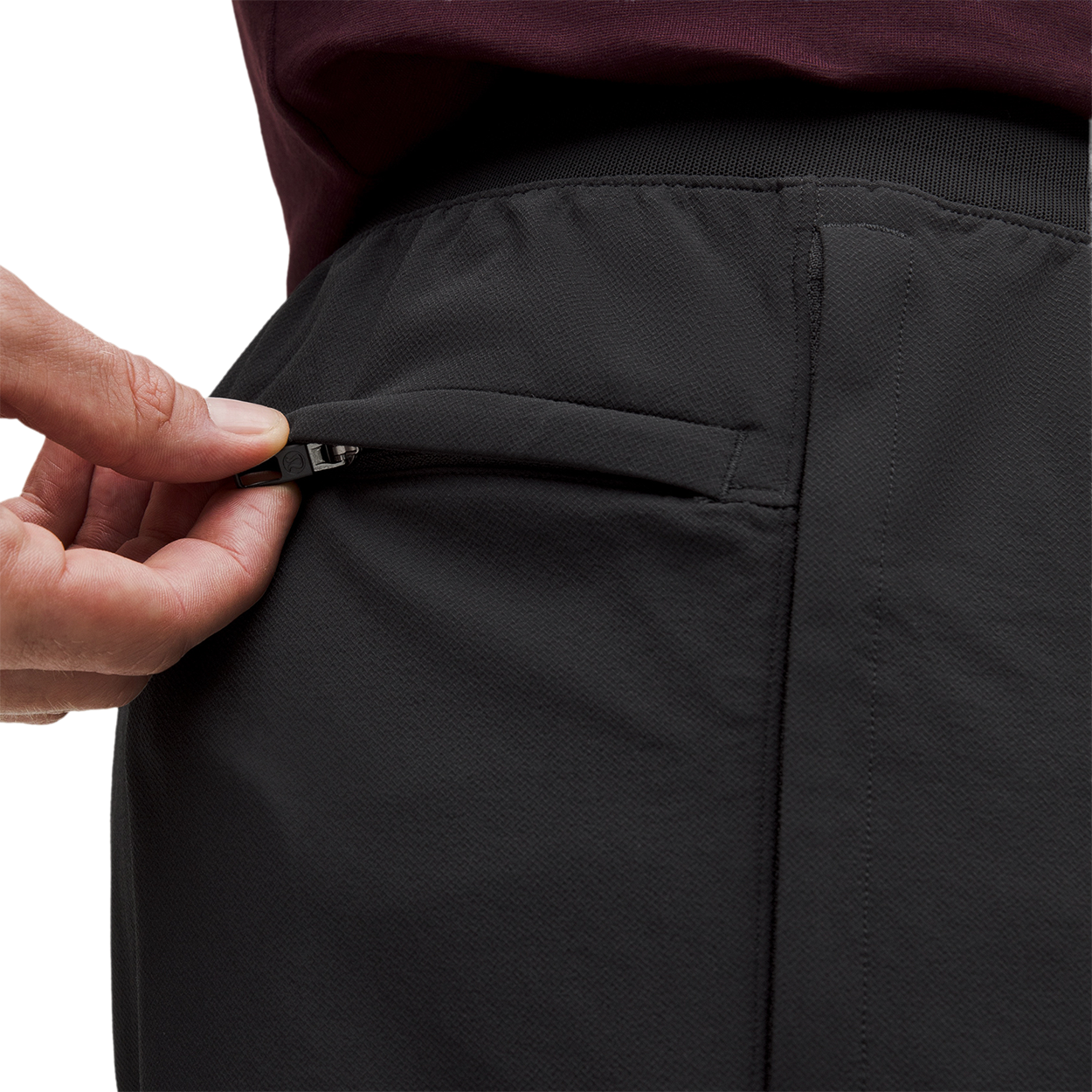 BAUER // lululemon LICENSE TO TRAIN LINERLESS SHORT